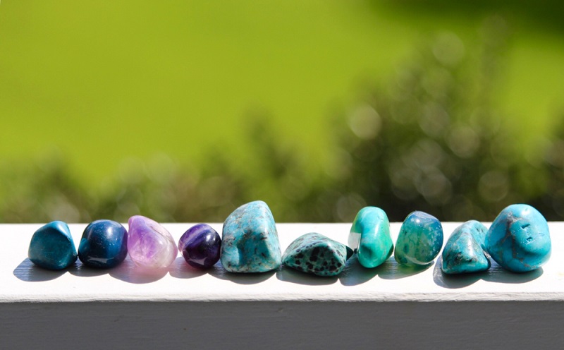 Throat Chakra healing stones